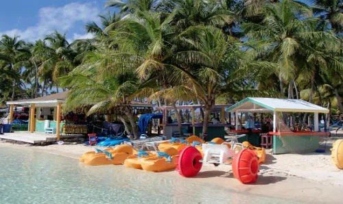 beach-day-blue-lagoon-island-2026